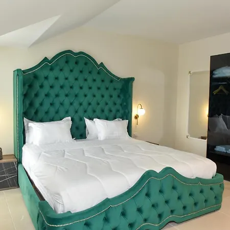 Royal Hotel Papaj